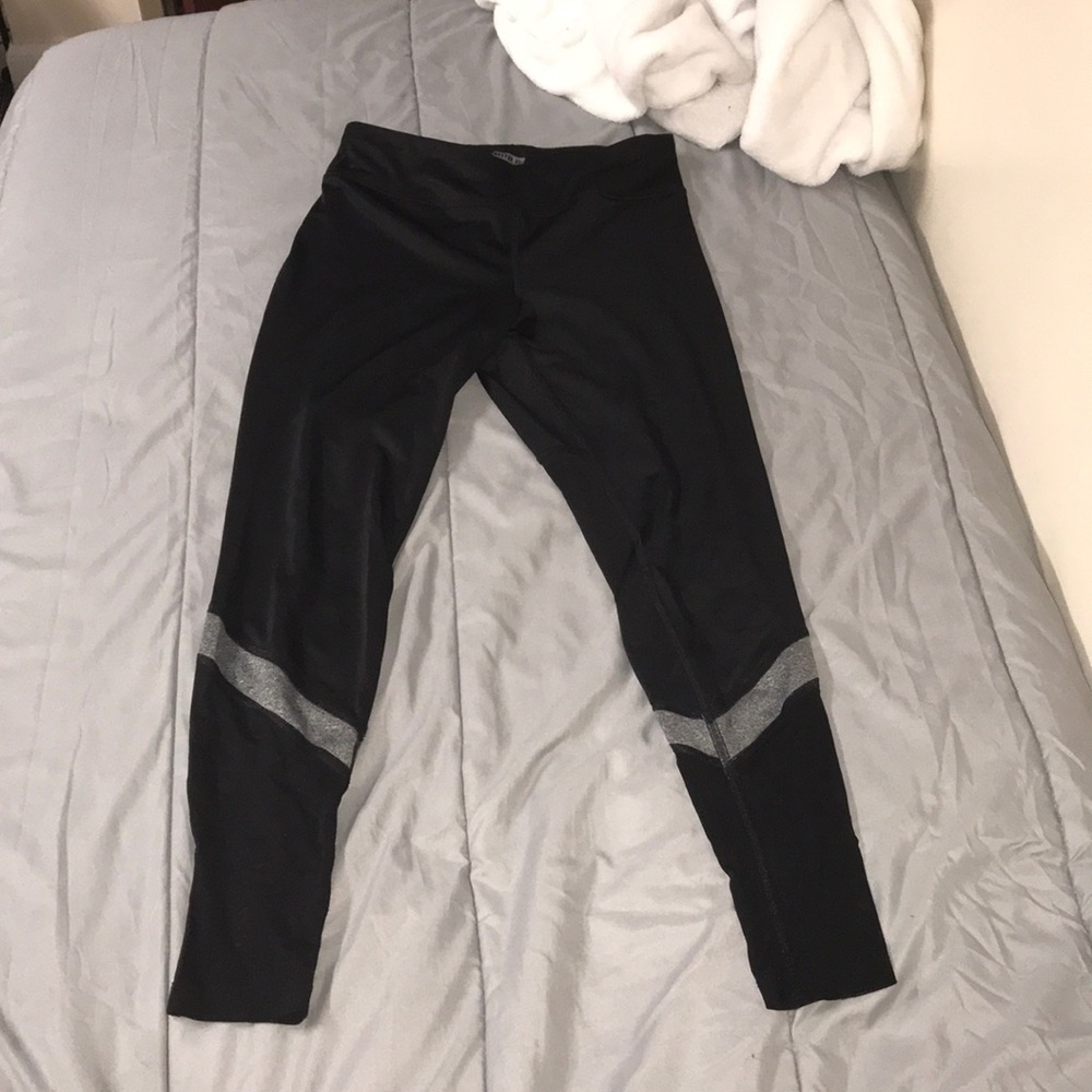 black leggings